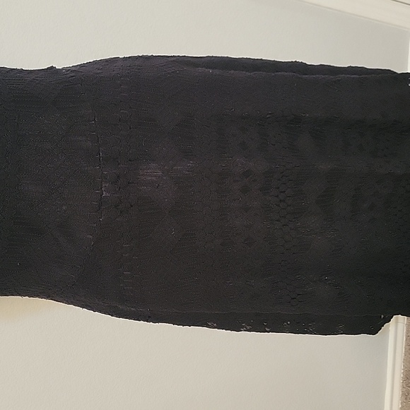 Elegant Black Lace Fit & Flare Dress - Ashley Stewart Size 6 - Picture 3 of 5